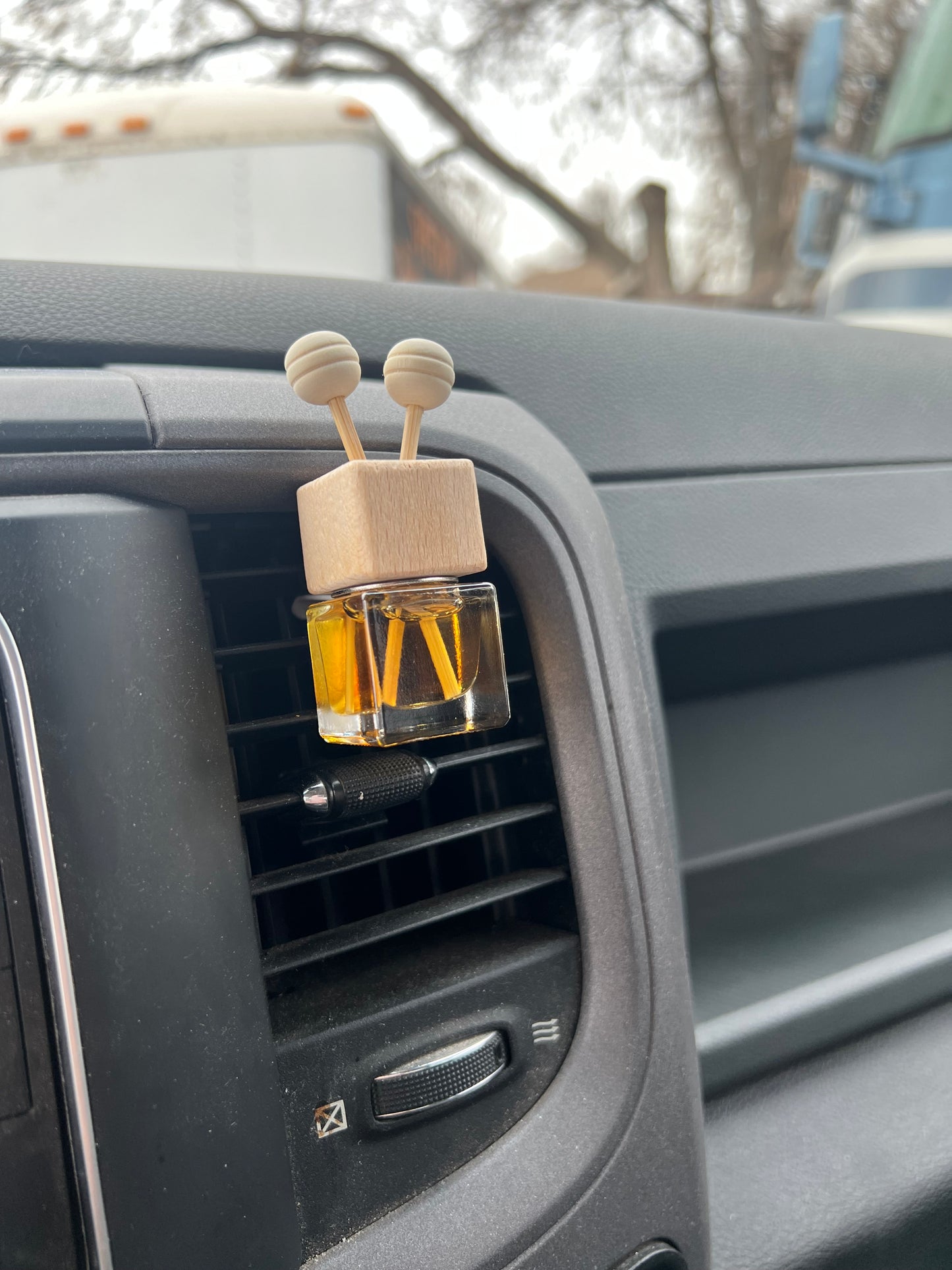 Car Diffuser Vent Clips