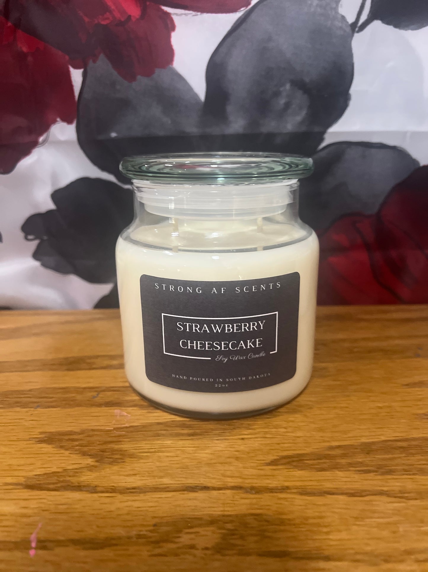 Strawberry Cheesecake Soy Candle -22 oz